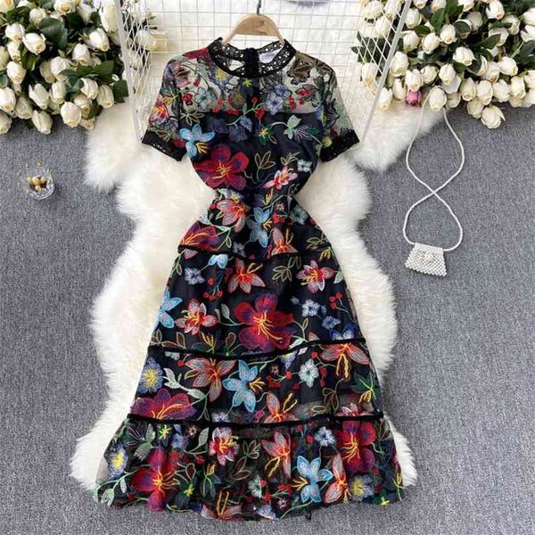 spring summer women fashion round neck flower retro embroidery elegant short sleeve vintage dress vestidos s475 210527, Black;gray
spring summer women fashion round neck flower retro embroidery elegant short sleeve vintage dress vestidos s475 210527, Black;gray
