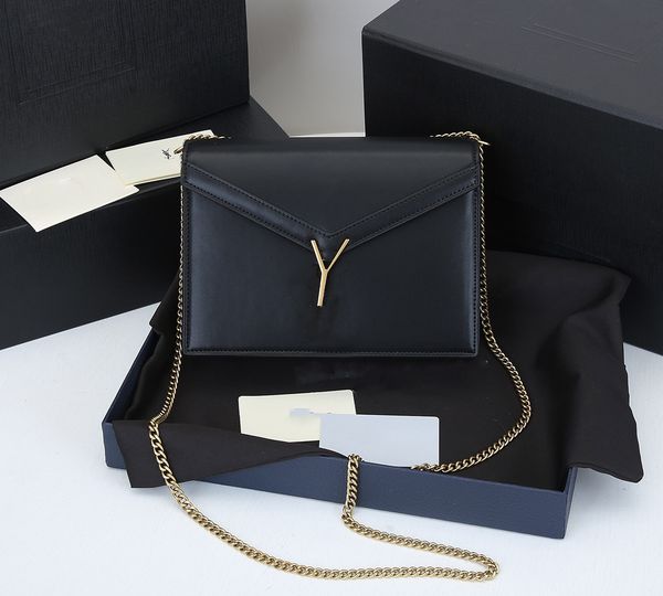 selling crossbody designer women bag fashion water ripple black chain female shoulder bags size:22*16.5*5.5cm no.1847
selling crossbody designer women bag fashion water ripple black chain female shoulder bags size:22*16.5*5.5cm no.1847