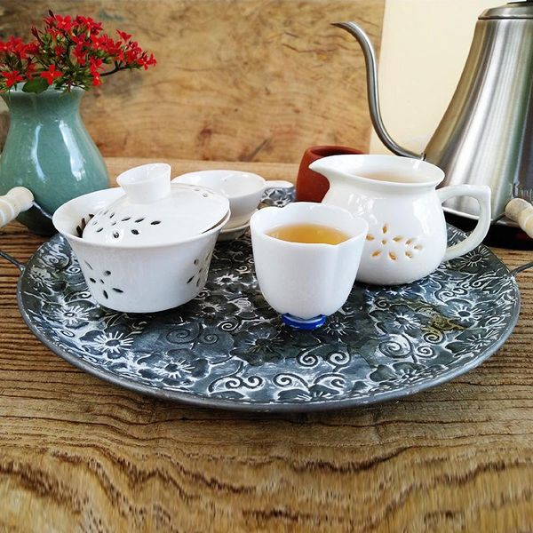 kitchen storage & organization round flat metal plate retro dessert cake bread decorative antique serving tray with wood handles restaurant
kitchen storage & organization round flat metal plate retro dessert cake bread decorative antique serving tray with wood handles restaurant