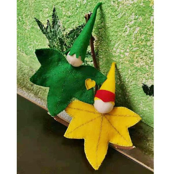 christmas decorations decoration 2022 year gift wool felt handmade leaves elf children's toys ornaments
christmas decorations decoration 2022 year gift wool felt handmade leaves elf children's toys ornaments