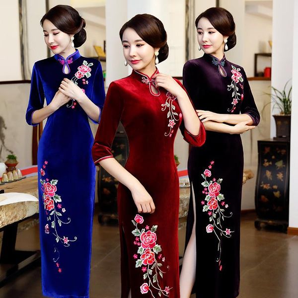 ethnic clothing embroidery floral ladies long qipao plus size 3xl 4xl autumn velvet slim cheongsam elegant chinese style evening dress gown, Red
ethnic clothing embroidery floral ladies long qipao plus size 3xl 4xl autumn velvet slim cheongsam elegant chinese style evening dress gown, Red