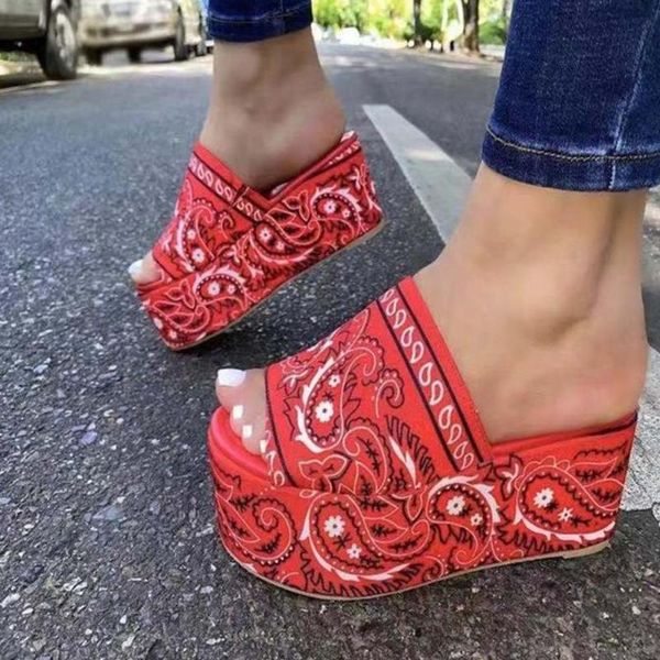 the large size 43 female slippers print platform outside women thick bottom fashion summer shoes woman, Black
the large size 43 female slippers print platform outside women thick bottom fashion summer shoes woman, Black