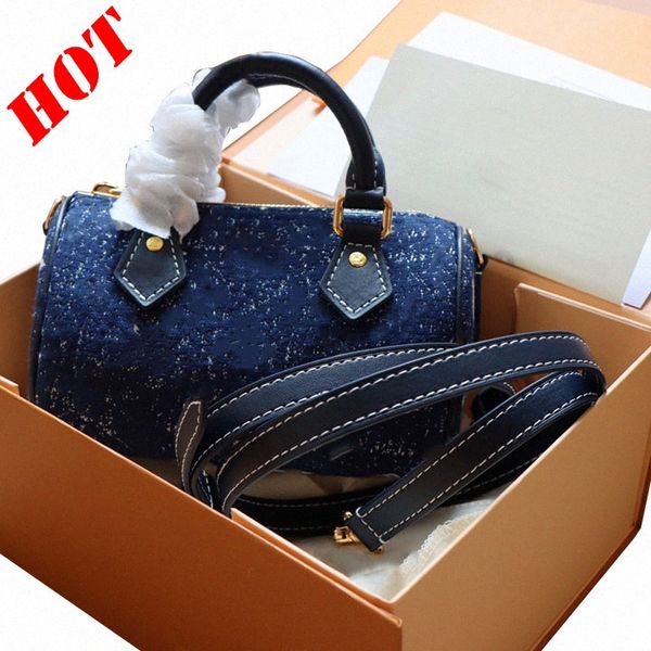 2022 nano womens messenger bag classic style fashion shoulder lady totes handbags speedy 16cm with shoulder strap leather mens denim bags s5
2022 nano womens messenger bag classic style fashion shoulder lady totes handbags speedy 16cm with shoulder strap leather mens denim bags s5
