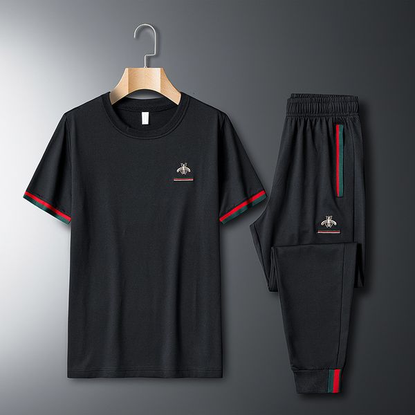 2021 summer trend short sleeve t-shirt men's little bee embroidery loose fashion casual sportswear cover, Gray
2021 summer trend short sleeve t-shirt men's little bee embroidery loose fashion casual sportswear cover, Gray