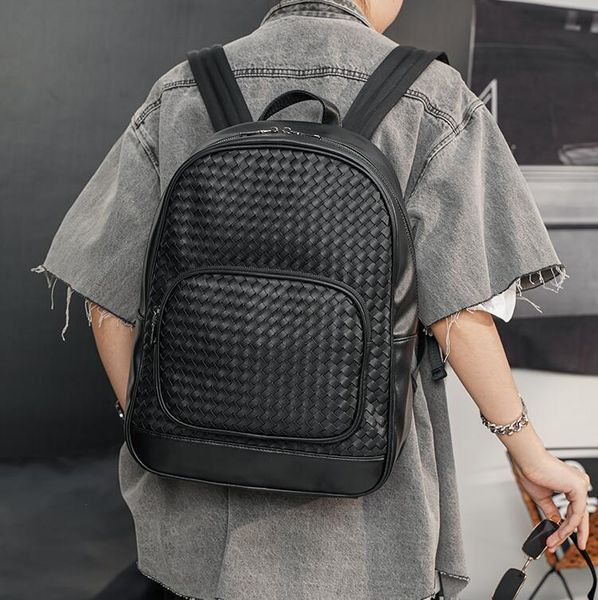 wholesale factory men casual leathers shoulder bag college wind joker black handbag simple atmosphere woven backpack street trend leather ba
wholesale factory men casual leathers shoulder bag college wind joker black handbag simple atmosphere woven backpack street trend leather ba