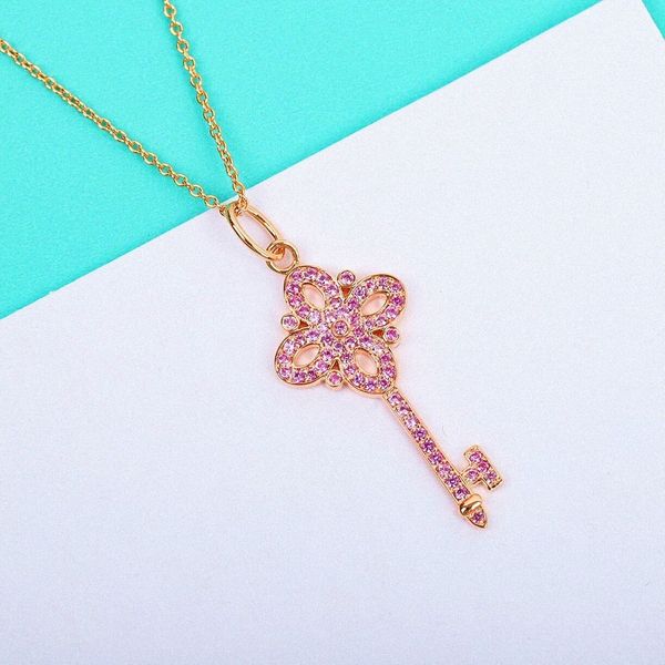 t family 925 sterling silver plated 18k gold inlaid new pink diamond key necklace clavicle chain pendant
t family 925 sterling silver plated 18k gold inlaid new pink diamond key necklace clavicle chain pendant