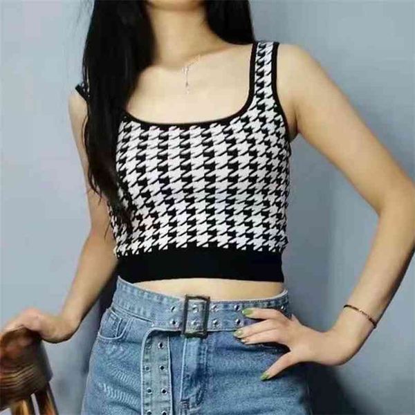 fashion retro square neck umbilical jacquard knitted camisole blouse 210520, White
fashion retro square neck umbilical jacquard knitted camisole blouse 210520, White