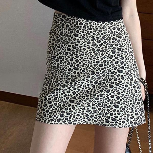 skirts 2021 summer band slim fit skirt office commuter women mini leopard printed strap elastic ladies short, Black
skirts 2021 summer band slim fit skirt office commuter women mini leopard printed strap elastic ladies short, Black