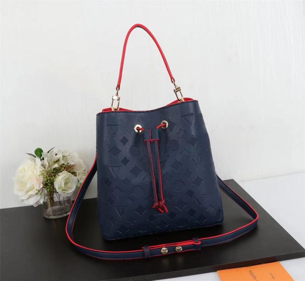 2023 fashion designer women totes luxurys lady classic flower letter handbags quality leather shoulder bags empreinte crossbody bag plaid p
2023 fashion designer women totes luxurys lady classic flower letter handbags quality leather shoulder bags empreinte crossbody bag plaid p