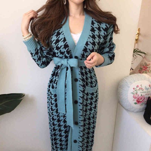korean chic retro lazy style autumn v-neck lace-up waist long casual knitted sweater dress single-breasted knit 210428, White
korean chic retro lazy style autumn v-neck lace-up waist long casual knitted sweater dress single-breasted knit 210428, White