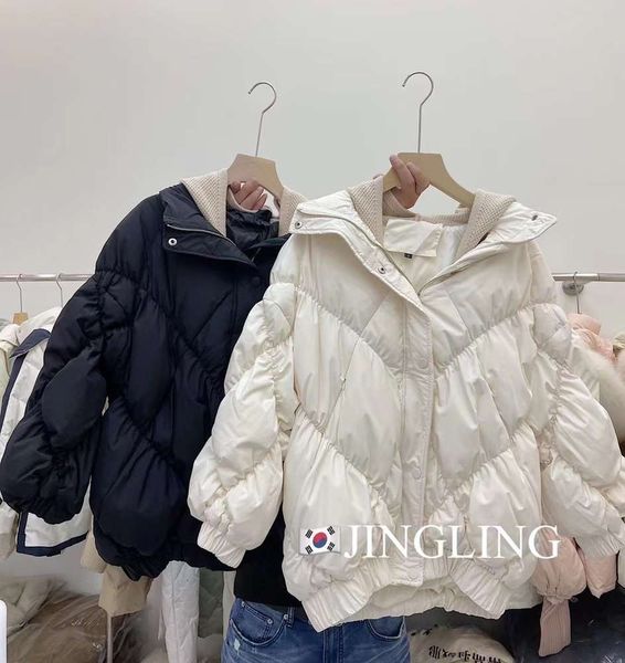 short down jacket women's winter knitted hat lattice two-piece white duck coat, Black
short down jacket women's winter knitted hat lattice two-piece white duck coat, Black