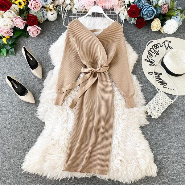 casual dresses autumn winter women's dress korean the bat sleeves v-neck solid color knitted slim long-sleeved base ll765, Black;gray
casual dresses autumn winter women's dress korean the bat sleeves v-neck solid color knitted slim long-sleeved base ll765, Black;gray