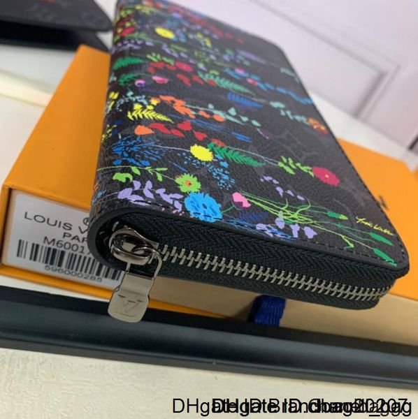 in 2021, the factory sells fashionable women's bags, wallets, personalized card bags and men's wallet cards.aa26, Red;black
in 2021, the factory sells fashionable women's bags, wallets, personalized card bags and men's wallet cards.aa26, Red;black