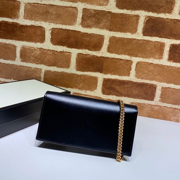 classic ladies bag 7a high-end custom crossbody bag fashion business casual metallic accessories with long straps
classic ladies bag 7a high-end custom crossbody bag fashion business casual metallic accessories with long straps