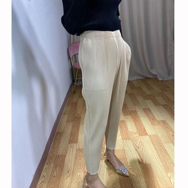 women's pants & capris autumn and winter miyake fold thick men women can be large size thin tapered carrot feet ship, Black;white
women's pants & capris autumn and winter miyake fold thick men women can be large size thin tapered carrot feet ship, Black;white