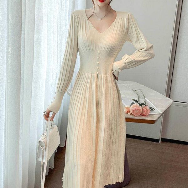 casual dresses winter knitted one piece dress women 2021 long sleeve office sweater female v-neck button korean style autumn chic, Black;gray
casual dresses winter knitted one piece dress women 2021 long sleeve office sweater female v-neck button korean style autumn chic, Black;gray