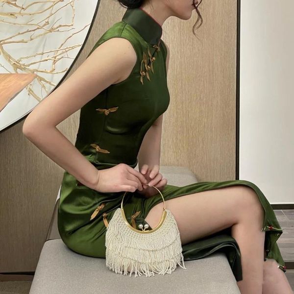 ethnic clothing 2021 chinese high split bodycon qipao style oriental cheongsam women elegant vestidos nightclub party dresses, Red
ethnic clothing 2021 chinese high split bodycon qipao style oriental cheongsam women elegant vestidos nightclub party dresses, Red