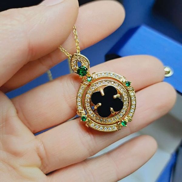new black pendant inlaid with chalcedony rotating four leaf clover pendant necklace women's jewelry gift
new black pendant inlaid with chalcedony rotating four leaf clover pendant necklace women's jewelry gift