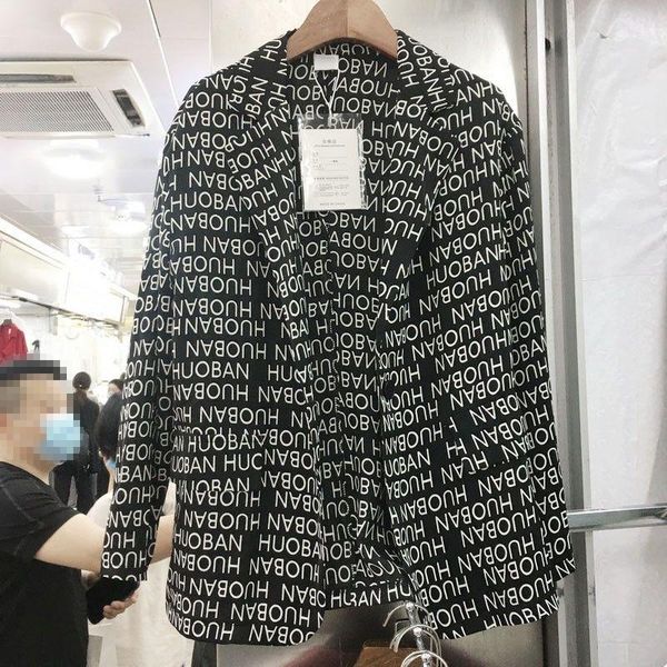 sunscreen suit coat women's spring and summer 2021 korean loose thin letter printing casual long sleeve men's suits & blazers, White;black
sunscreen suit coat women's spring and summer 2021 korean loose thin letter printing casual long sleeve men's suits & blazers, White;black