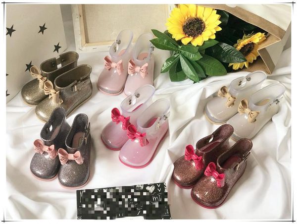 sandals autumn and winter bow children's rain shoes korean princess short boots girls' baby rubber water boo, Black;red
sandals autumn and winter bow children's rain shoes korean princess short boots girls' baby rubber water boo, Black;red