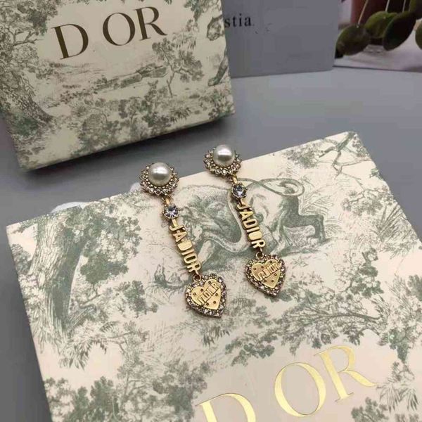 factory specials aa home new letter earrings 925 silver needle version tassel long earrings
factory specials aa home new letter earrings 925 silver needle version tassel long earrings