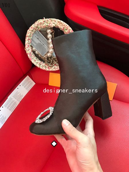 2021 fashion designer lady brown printed ankle boots with rhinestone circle martin boot on-trend winter shoes for womens, Black
2021 fashion designer lady brown printed ankle boots with rhinestone circle martin boot on-trend winter shoes for womens, Black