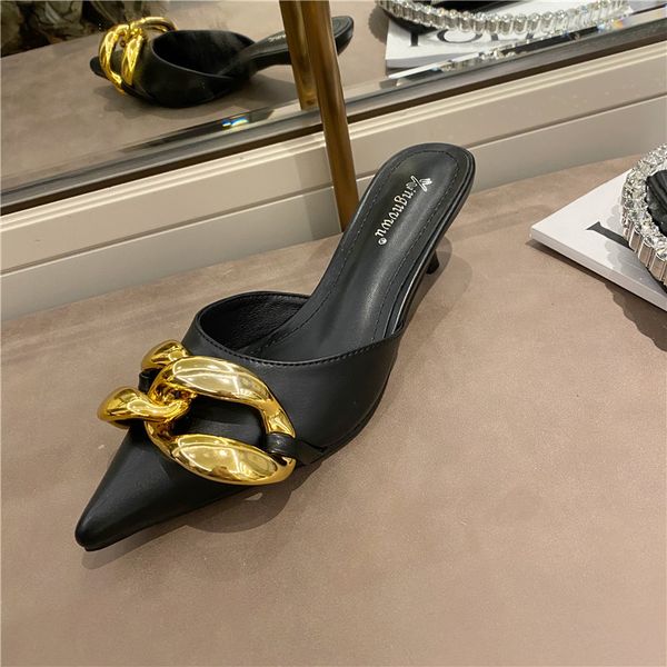 women flat heel slipper brand metal chain slides ladies pointed toe slip on outside casual sandal shoes flip flop 210427, Black
women flat heel slipper brand metal chain slides ladies pointed toe slip on outside casual sandal shoes flip flop 210427, Black