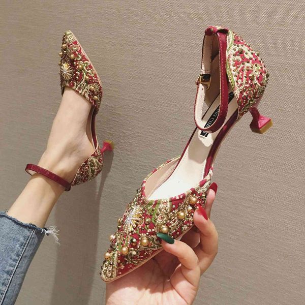 flower dress shoes diamond small high heels women's shoes side hollow thin heel shallow mouth pointed single metal rivet broken kzzf, Black
flower dress shoes diamond small high heels women's shoes side hollow thin heel shallow mouth pointed single metal rivet broken kzzf, Black