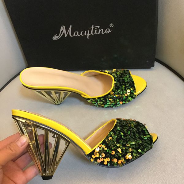 slippers summer wedge heel slides open toe shoes women formal party high heels bling sequined plus size mules nx05, Black
slippers summer wedge heel slides open toe shoes women formal party high heels bling sequined plus size mules nx05, Black
