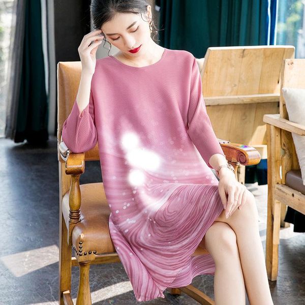 casual dresses women dress printed pleated female spring 2021 fashion ladies temperament loose large size slim skirt, Black;gray
casual dresses women dress printed pleated female spring 2021 fashion ladies temperament loose large size slim skirt, Black;gray