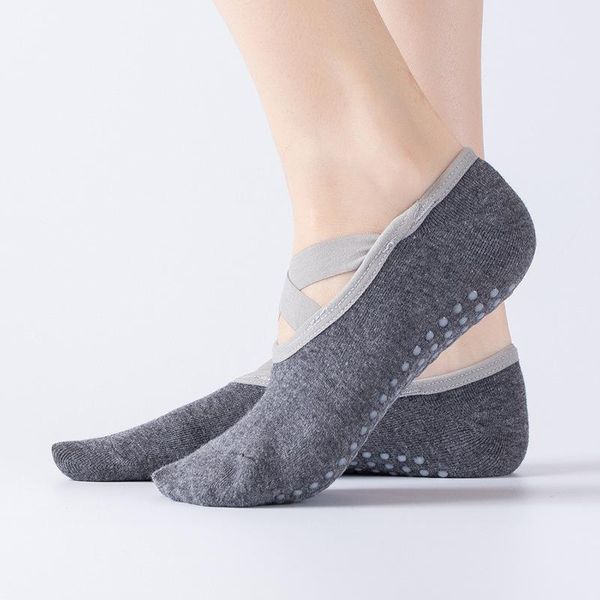 indoor yoga socks ballet cross-wrapped open back non-slip sports boat five-finger s8c5021, Black
indoor yoga socks ballet cross-wrapped open back non-slip sports boat five-finger s8c5021, Black