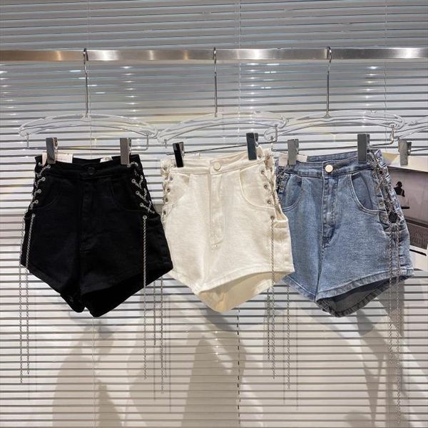 punk style side chain womens shorts perforation design denim summer 3 point super short, White;black
punk style side chain womens shorts perforation design denim summer 3 point super short, White;black