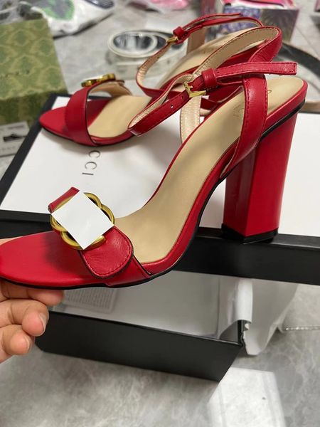 2021 shoe high heeled designer sandals coarse heel leather suede woman shoes metal buckle parties 10cm belt lady sandal 34-42, Black
2021 shoe high heeled designer sandals coarse heel leather suede woman shoes metal buckle parties 10cm belt lady sandal 34-42, Black