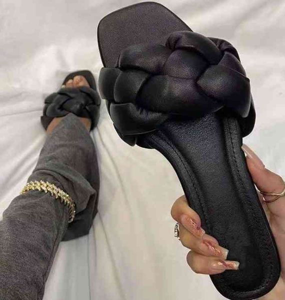 luxury women slippers footwear slides slipper for women square head sandals, Black
luxury women slippers footwear slides slipper for women square head sandals, Black