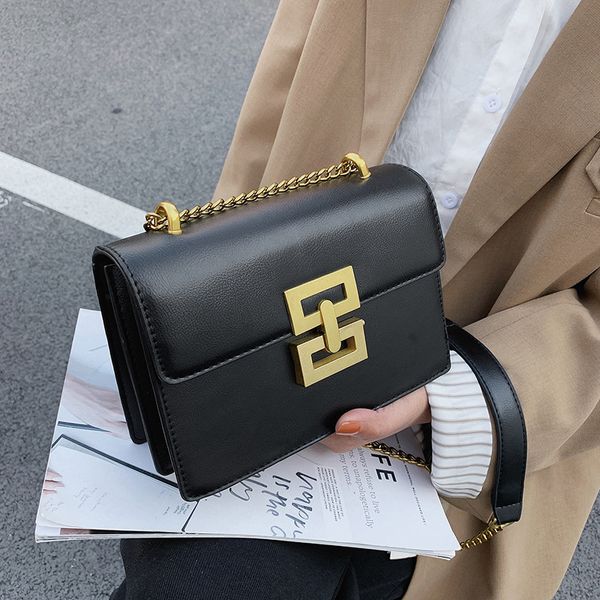 factory direct sale 75% off trend single shoulder 2021 new style chain small square creative lock messenger women's bags
factory direct sale 75% off trend single shoulder 2021 new style chain small square creative lock messenger women's bags
