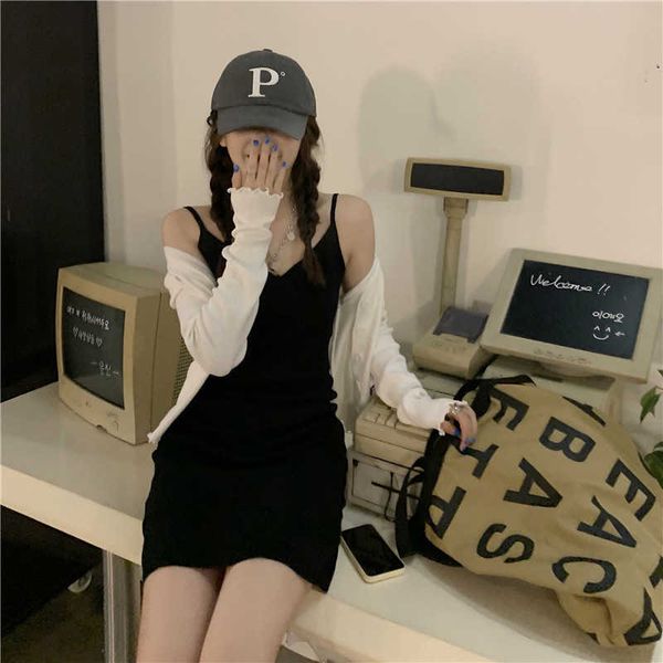 korean 2021 summer fashion v-neck slim knit with short skirt small sling dress, Black
korean 2021 summer fashion v-neck slim knit with short skirt small sling dress, Black