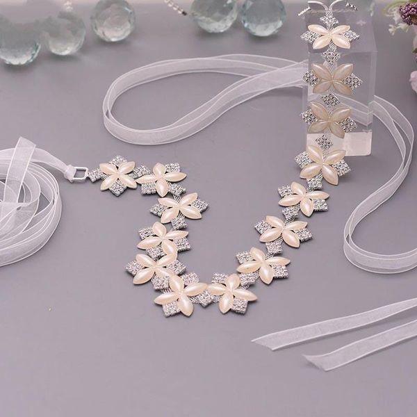 wedding sashes fashion flowers rhinestone bridal waist belt pearls satin ribbon trim prom marriage dress gown accessories bruiloft, White
wedding sashes fashion flowers rhinestone bridal waist belt pearls satin ribbon trim prom marriage dress gown accessories bruiloft, White