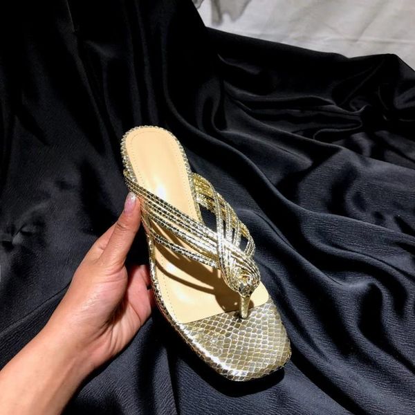 slippers mljuese 2021 women soft rome style summer open toe gold color crystal heel high heels sandals party wedding, Black
slippers mljuese 2021 women soft rome style summer open toe gold color crystal heel high heels sandals party wedding, Black