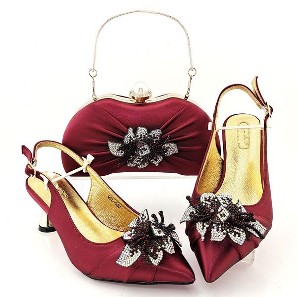 sandals beautiful wine heel 7cm women pumps match bag with rhinestone flower decoration african shoes and handbag set qsl030, Black
sandals beautiful wine heel 7cm women pumps match bag with rhinestone flower decoration african shoes and handbag set qsl030, Black