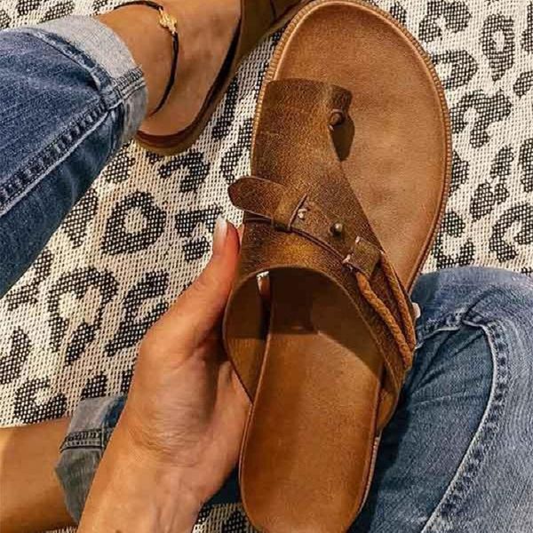 women retro flip flops female pu leather slippers ladies summer beach slides woman casual flat women's plus size shoes, Black
women retro flip flops female pu leather slippers ladies summer beach slides woman casual flat women's plus size shoes, Black
