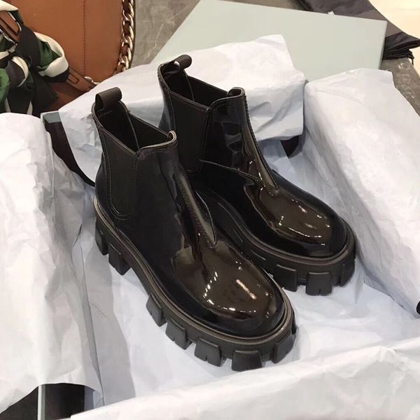 2021 women boots factory luxurys designers shoes thick bottomed autumn winter muffin short barrel martin knight the size 35-42, Black
2021 women boots factory luxurys designers shoes thick bottomed autumn winter muffin short barrel martin knight the size 35-42, Black