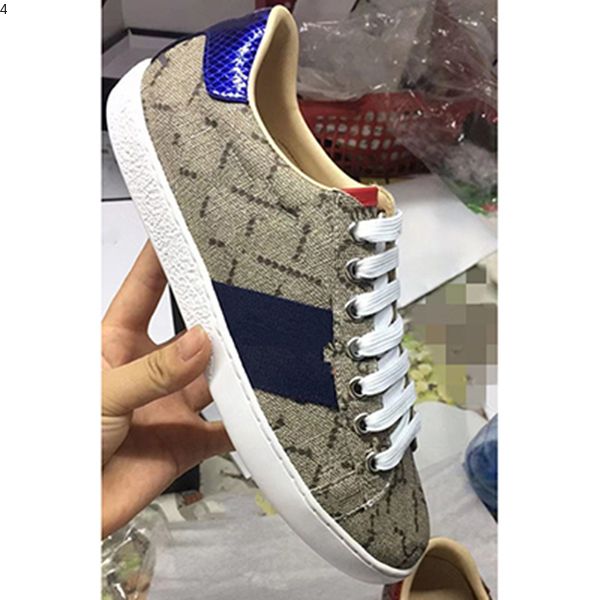 valentin arrivals, fashion, sale, paris fashion catwalks, men's and women's casual sports shoes, high-quality low-shoes size 35-46, Red;white
valentin arrivals, fashion, sale, paris fashion catwalks, men's and women's casual sports shoes, high-quality low-shoes size 35-46, Red;white