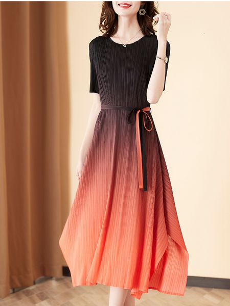 dress miyake fold short sleeve fashion o-neck belt gradient irregular, Black;gray
dress miyake fold short sleeve fashion o-neck belt gradient irregular, Black;gray