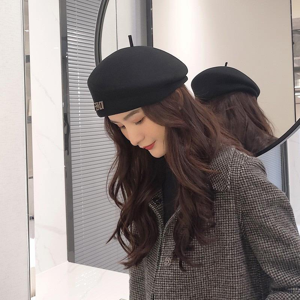 luxury stingy brim hats hepburn style elegant wool tweed three-dimensional beret female legal system retro fashion street pgrapher hat, Blue;gray
luxury stingy brim hats hepburn style elegant wool tweed three-dimensional beret female legal system retro fashion street pgrapher hat, Blue;gray
