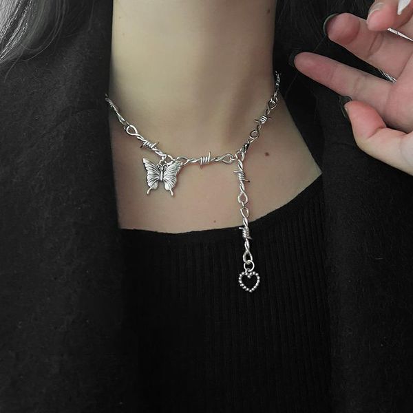 chains necklace women thorns woman heart butterfly jewelry ladies design pendant silver color vintage hip hop naszyjnik
chains necklace women thorns woman heart butterfly jewelry ladies design pendant silver color vintage hip hop naszyjnik