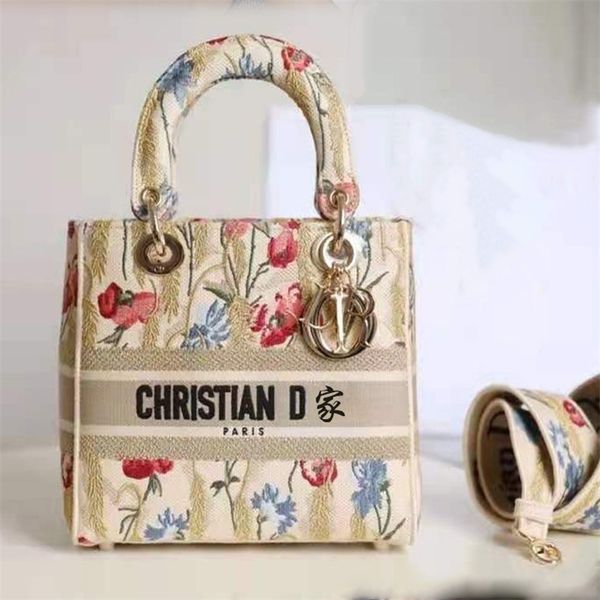 christian wholesale golden wheat tassel princess in spring and summer of original embroidery one shoulder portable messenger designer 4ca0
christian wholesale golden wheat tassel princess in spring and summer of original embroidery one shoulder portable messenger designer 4ca0