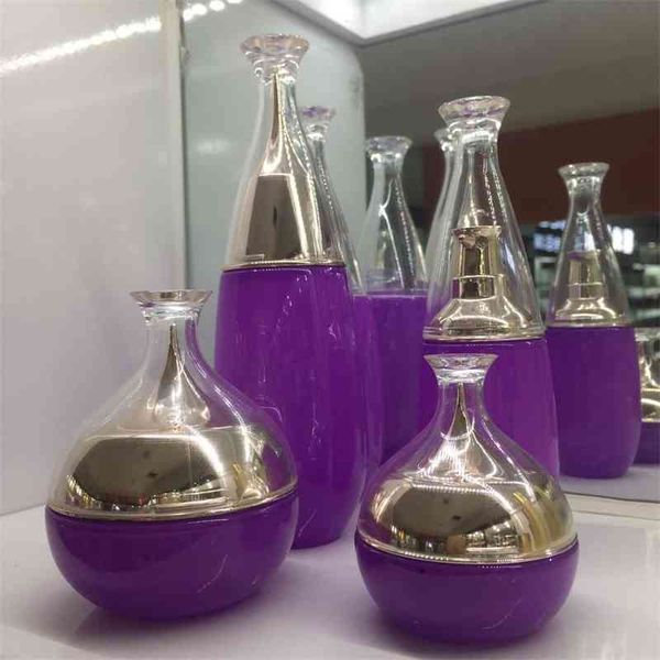 cosmetic emulsion set, cream, glass skin care product, package, moisturizing bottle, and so on.
cosmetic emulsion set, cream, glass skin care product, package, moisturizing bottle, and so on.