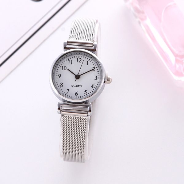simple watch ladies fashion trend compact steel belt simple quartz watch, Slivery;brown
simple watch ladies fashion trend compact steel belt simple quartz watch, Slivery;brown