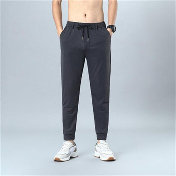 lce silk pants men's loose spring and summer ultra-thin sports 9 points youth quick-drying mesh nine-point, Black
lce silk pants men's loose spring and summer ultra-thin sports 9 points youth quick-drying mesh nine-point, Black