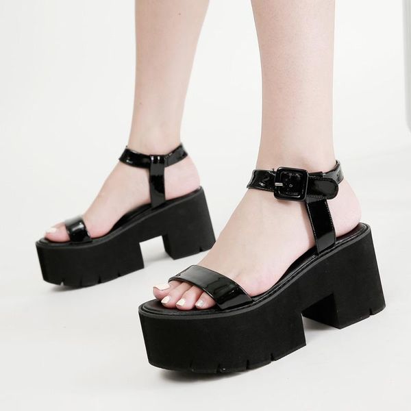 sandals large size 34-40 ladies summer fashion all-match european and american style platform high-heeled, Black
sandals large size 34-40 ladies summer fashion all-match european and american style platform high-heeled, Black